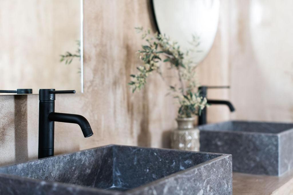 Suite Exécutive avec Piscine à Débordement