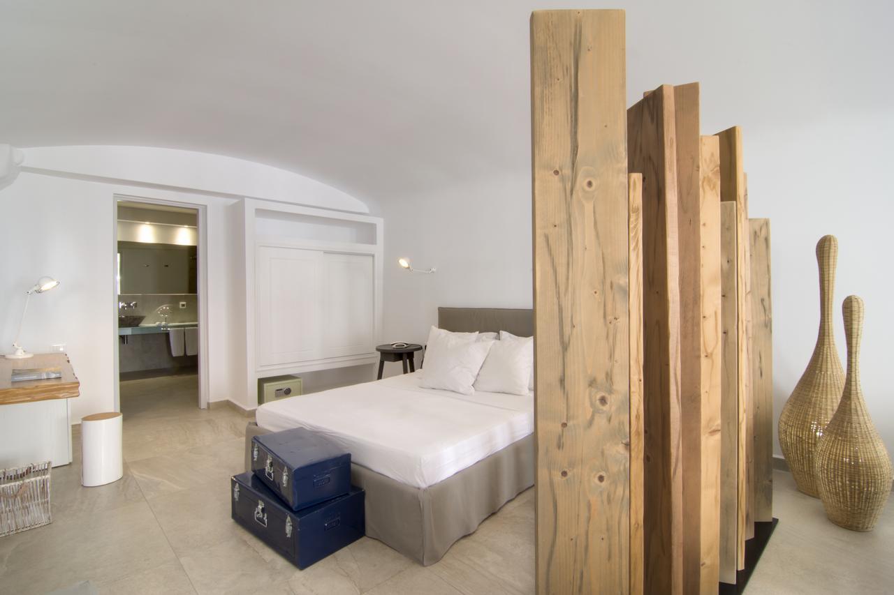 Suite Absolue avec Bain à Remous Privé - Vue sur Caldeira